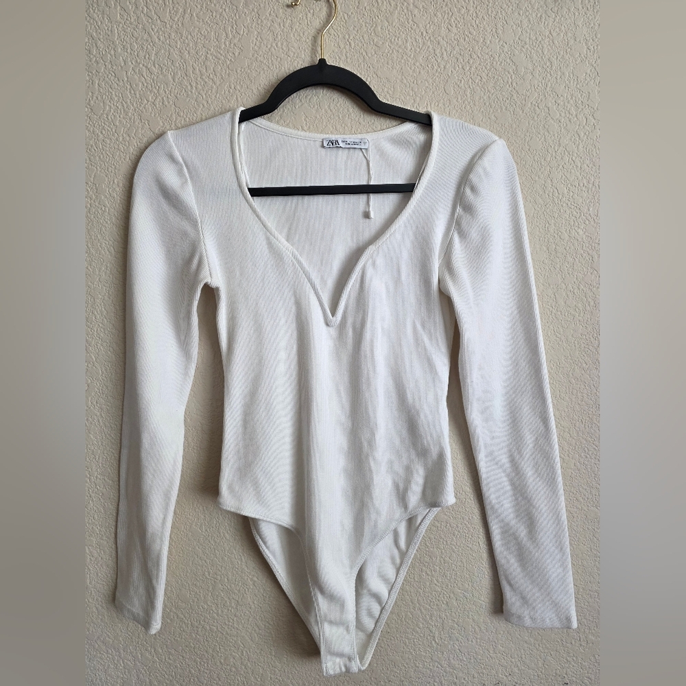Zara White Ribbed Top